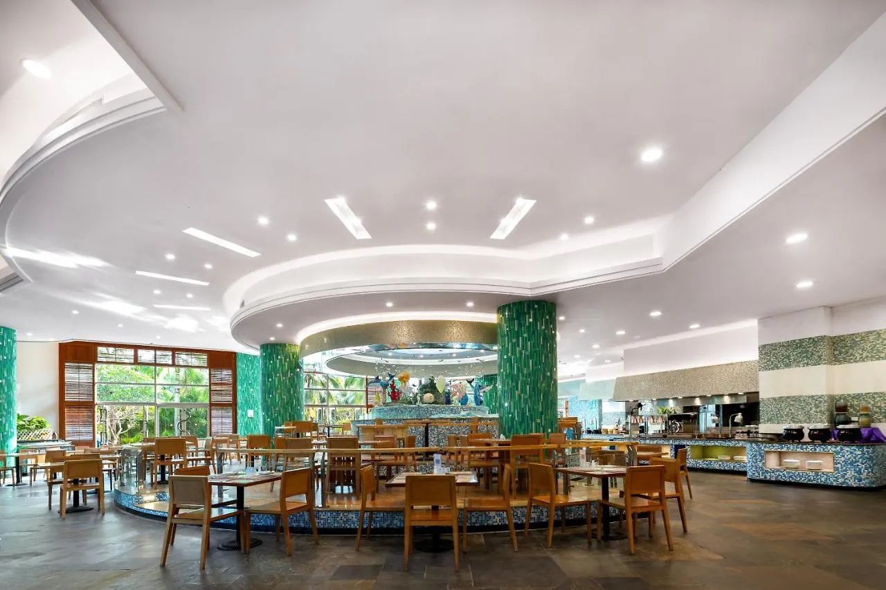 Sunshine Resort Intime Sanya 5*,